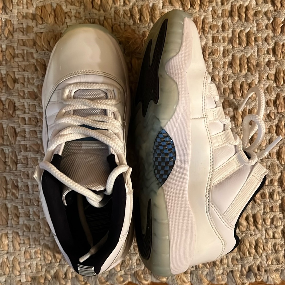Jordan 11 Retro Low